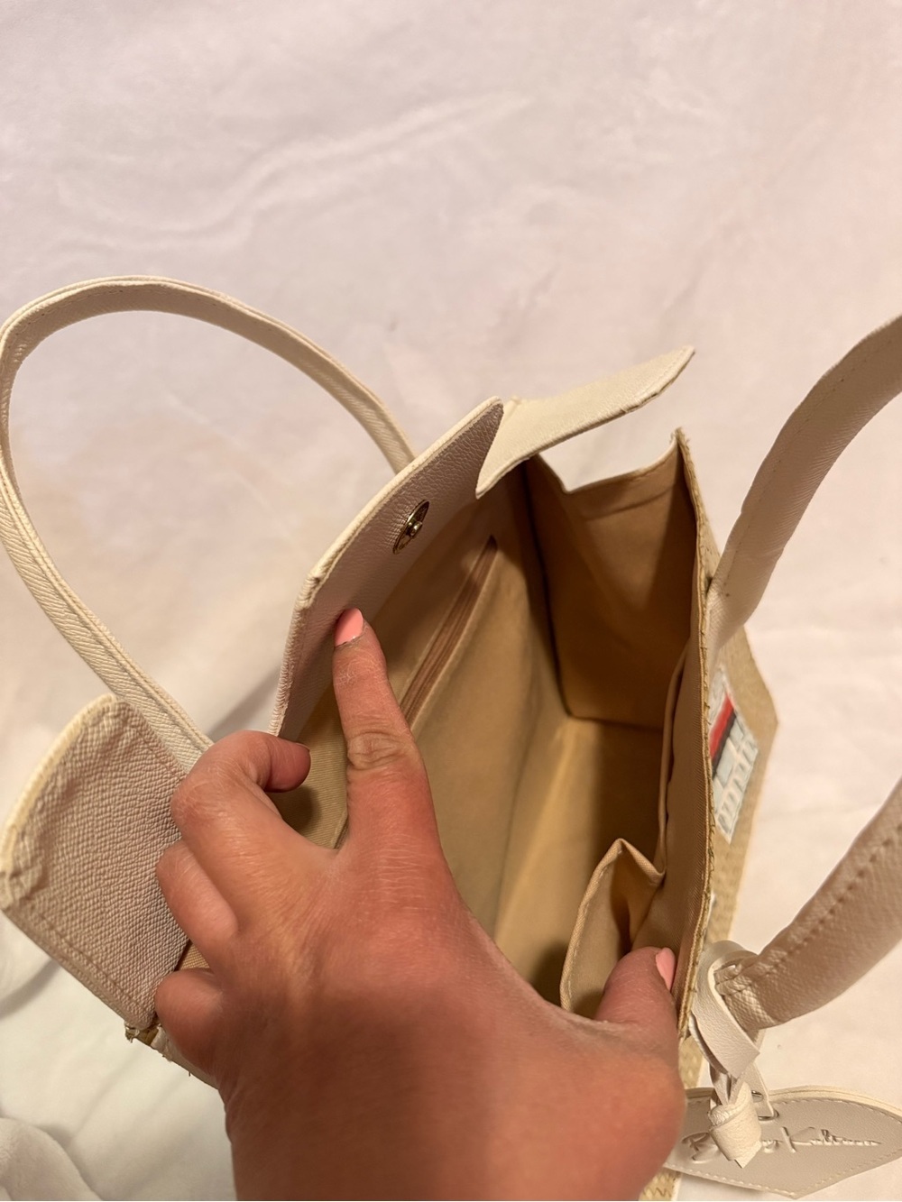 Bayong Kultura Neutral Window Tote | Handpainted Artisan Woven Bag - Picture 8 of 8
